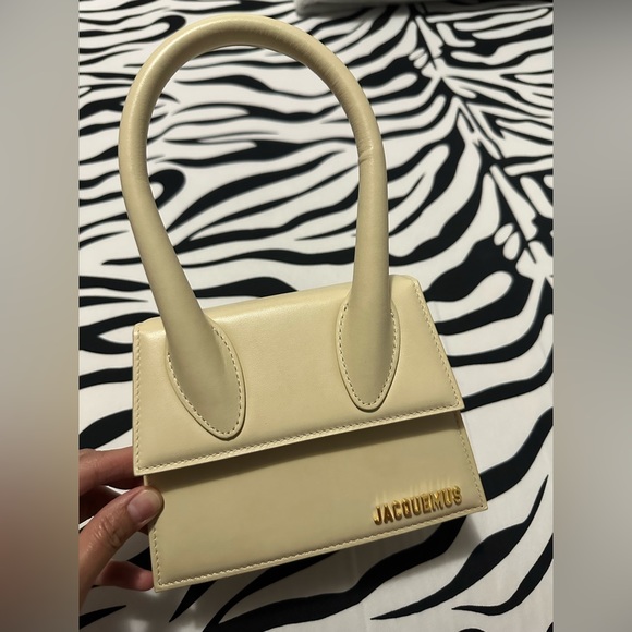 Jacquemus Le Chiquito moyen - Picture 2 of 2